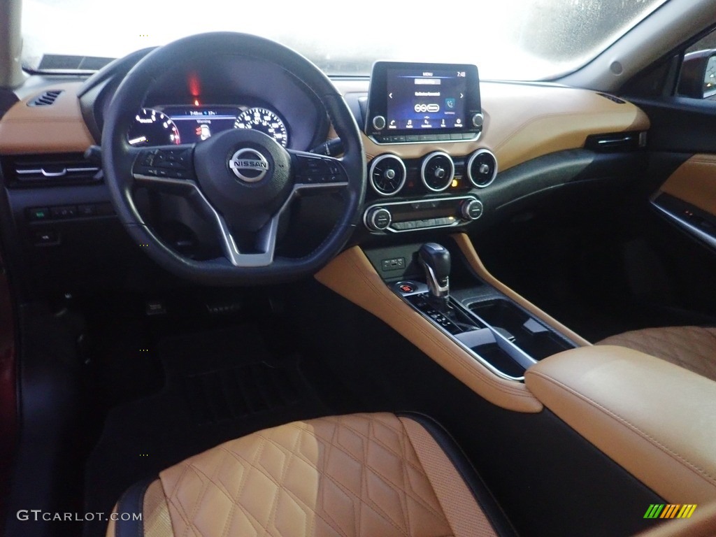 Tan Interior 2020 Nissan Sentra SV Photo #145161025