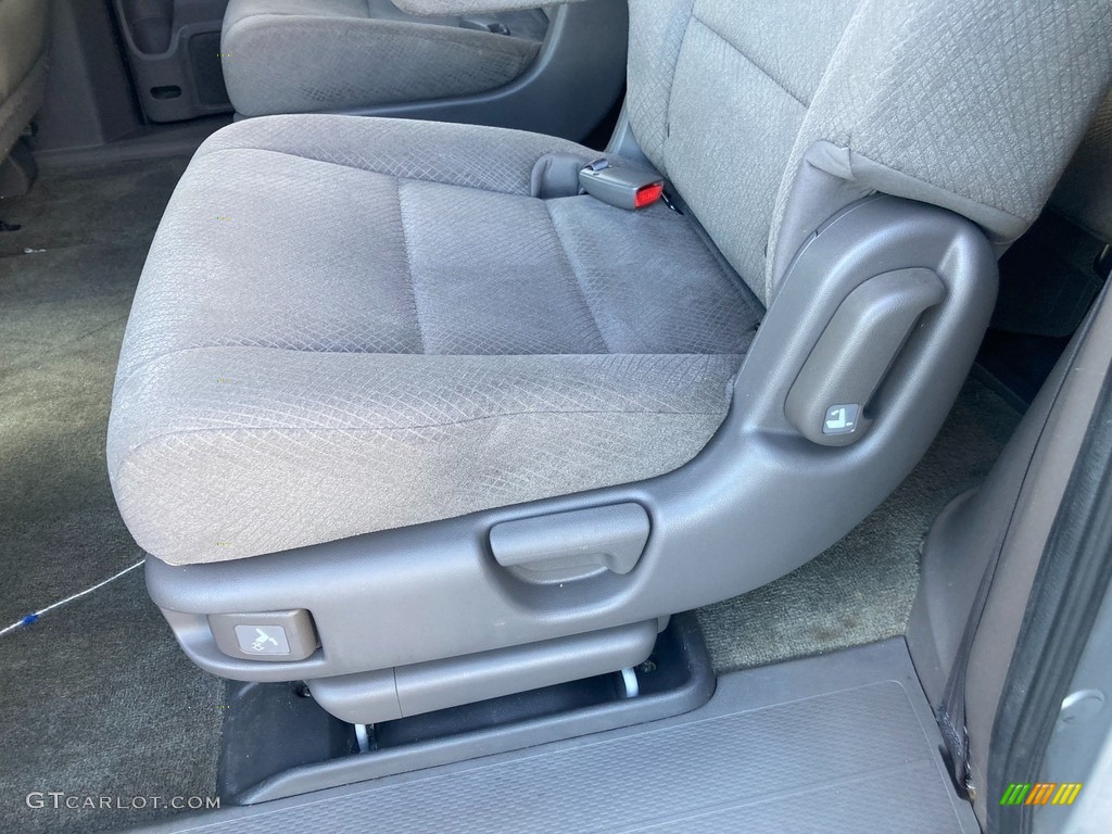 2015 Odyssey LX - Alabaster Silver Metallic / Gray photo #32