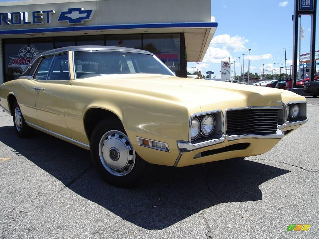 1970 Thunderbird Landau Sedan - Yellow / Black photo #1