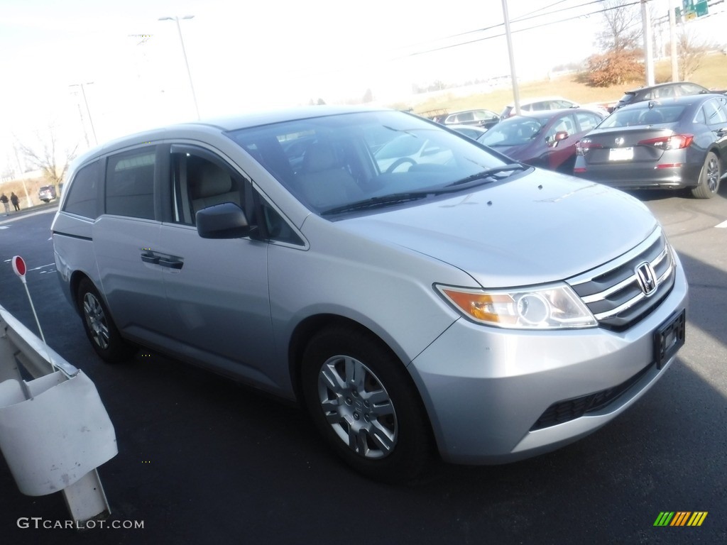 2012 Odyssey LX - Alabaster Silver Metallic / Gray photo #6