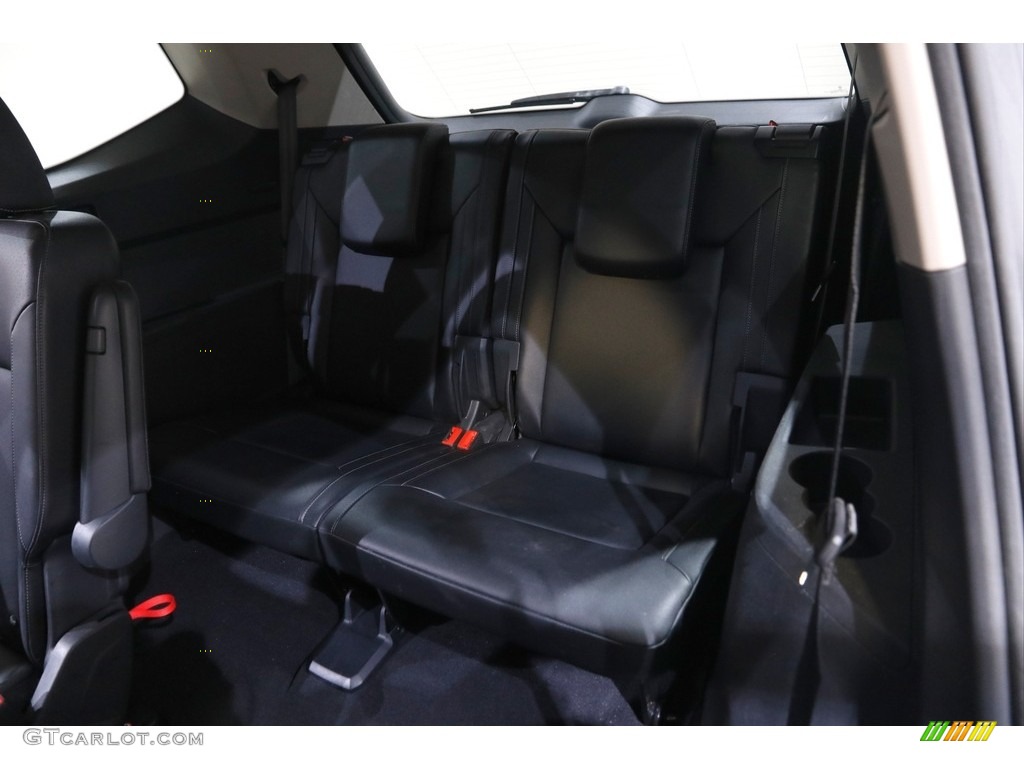 2019 Volkswagen Atlas SE 4Motion Rear Seat Photos