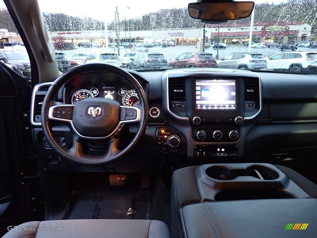 2020 1500 Big Horn Crew Cab 4x4 - Olive Green Pearl / Black/Diesel Gray photo #12