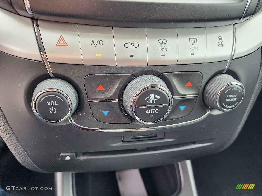 2018 Dodge Journey GT AWD Controls Photos