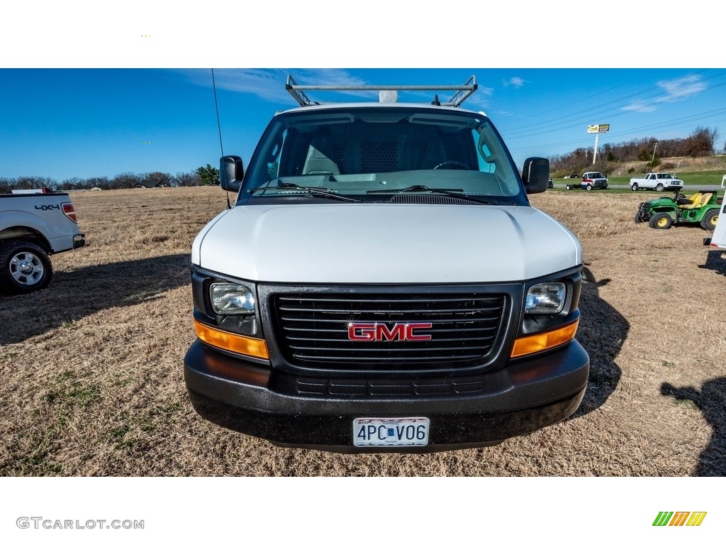 2016 Savana Van 3500 Cargo - Summit White / Medium Pewter photo #9
