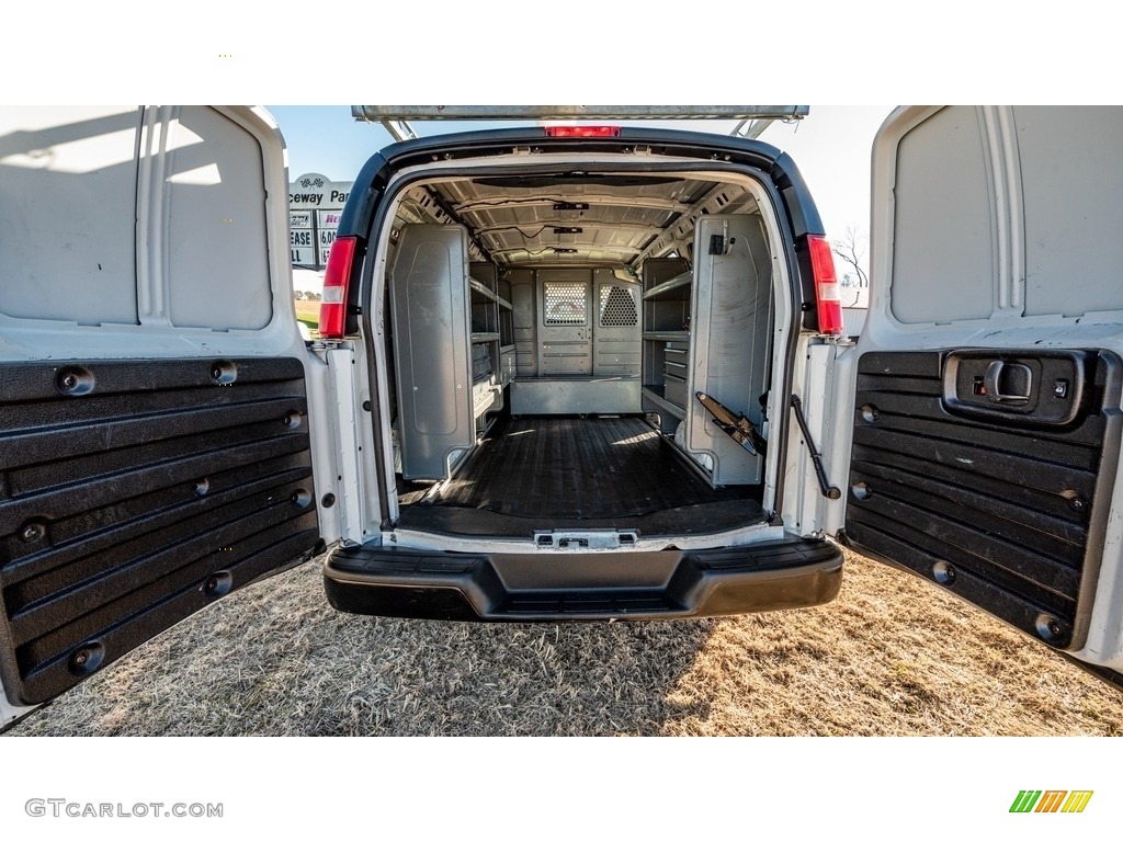 2016 Savana Van 3500 Cargo - Summit White / Medium Pewter photo #20