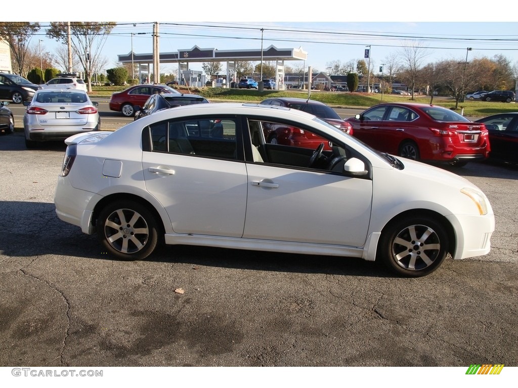 2012 Sentra 2.0 SR - Aspen White / Charcoal photo #4