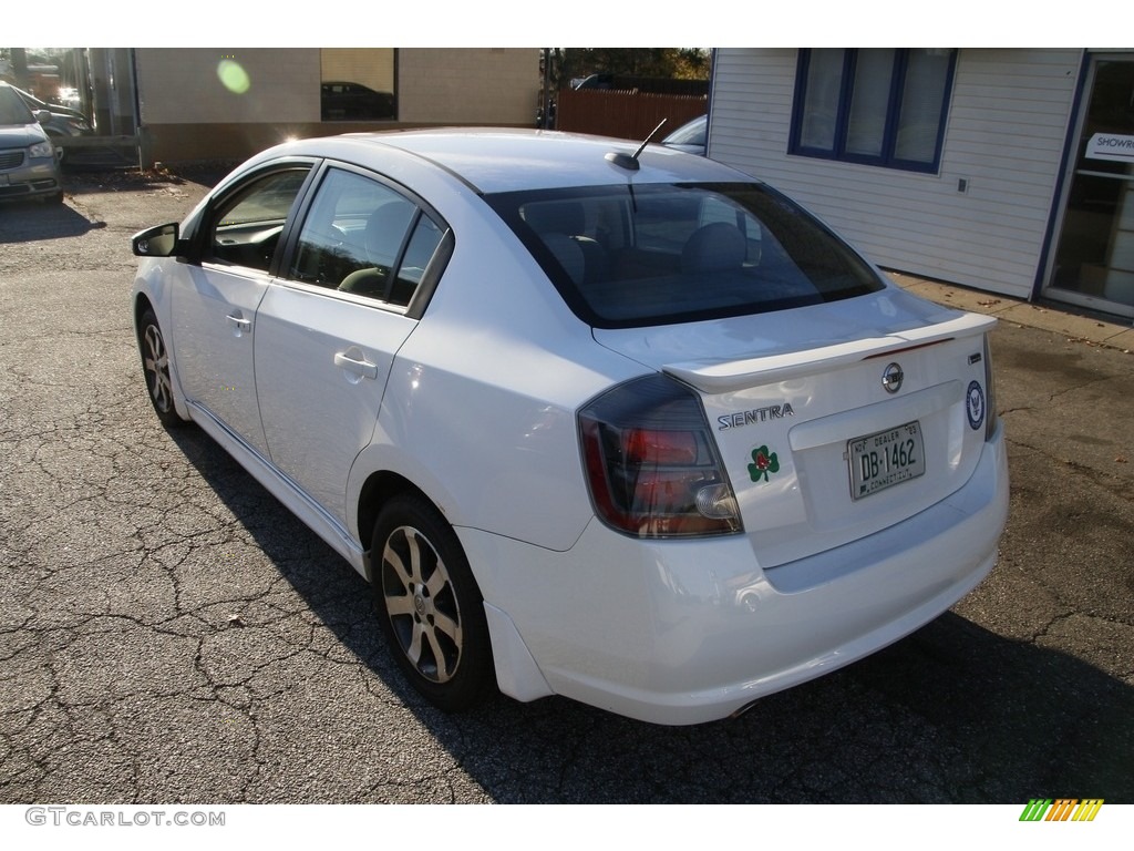 2012 Sentra 2.0 SR - Aspen White / Charcoal photo #7