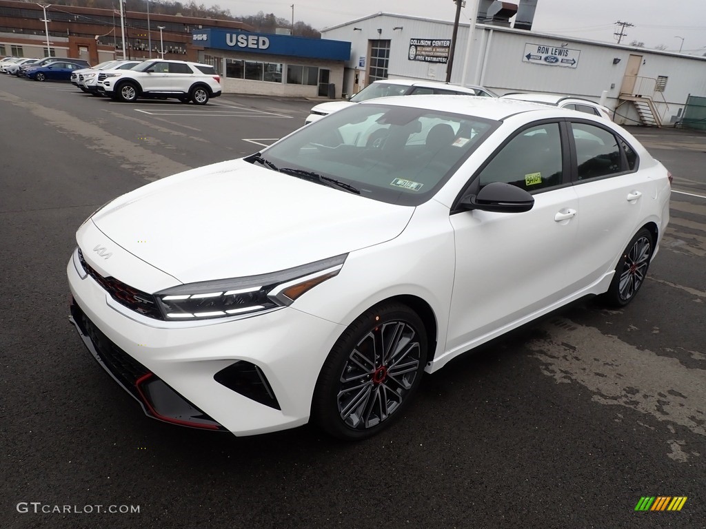 2023 Forte GT - Snow White Pearl / Black photo #4