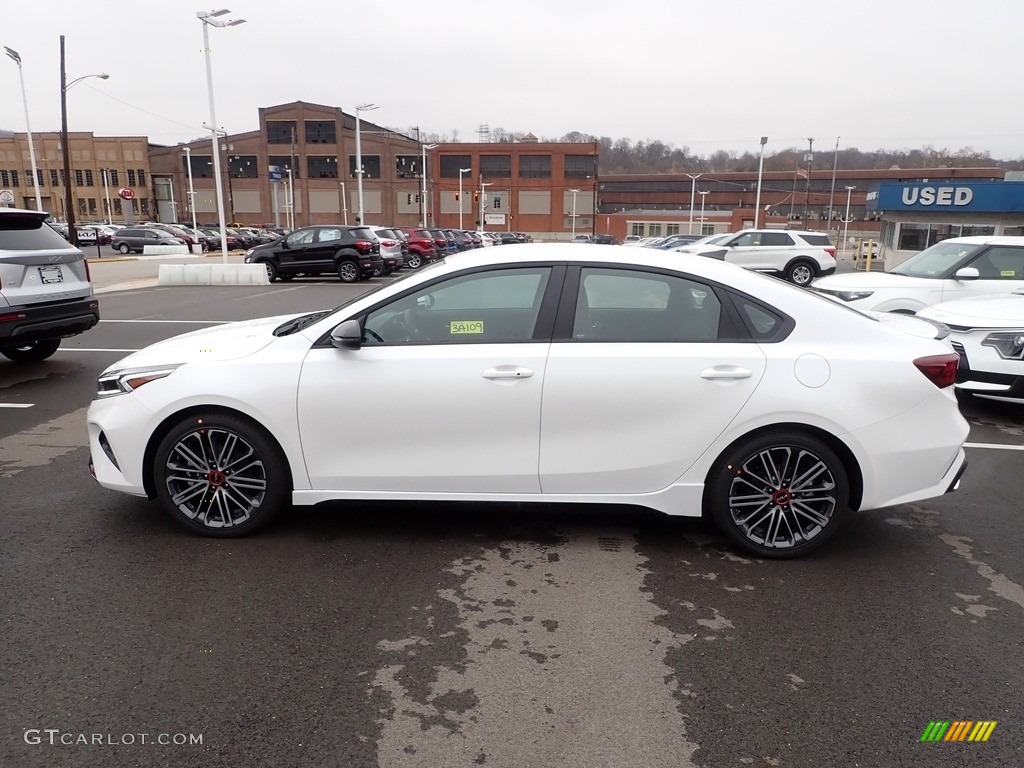 2023 Forte GT - Snow White Pearl / Black photo #5