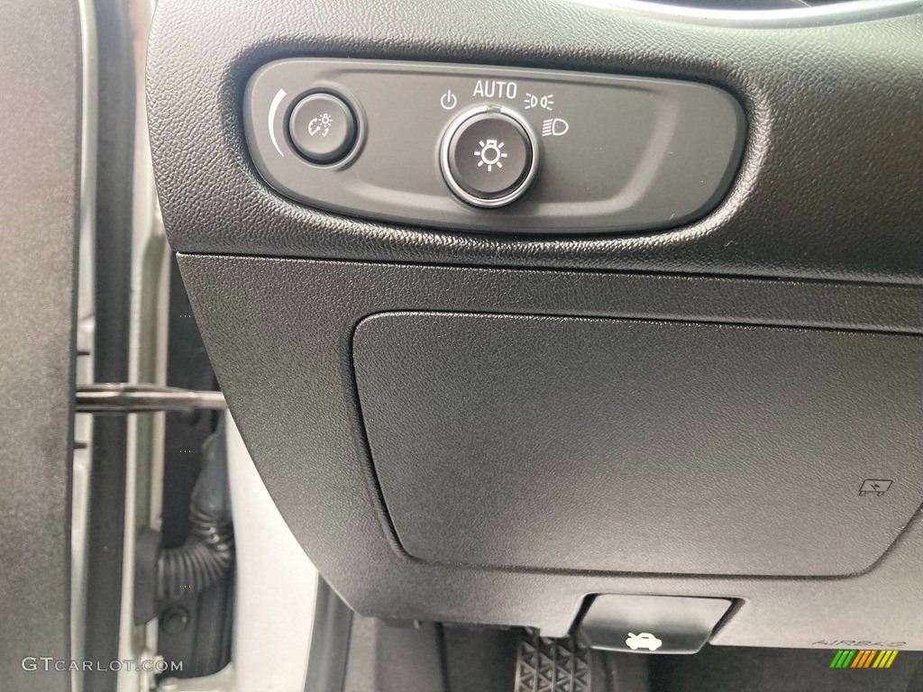 2018 Malibu LT - Silver Ice Metallic / Jet Black photo #22