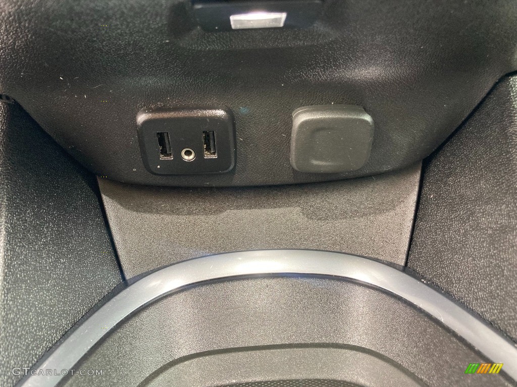 2018 Malibu LT - Silver Ice Metallic / Jet Black photo #28