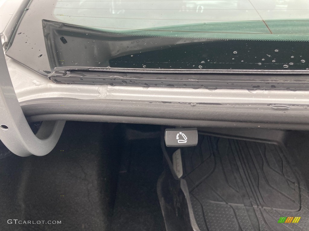 2018 Malibu LT - Silver Ice Metallic / Jet Black photo #36
