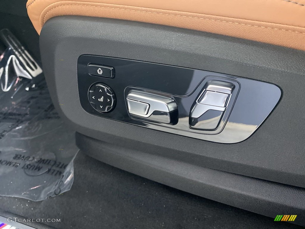 2023 BMW X7 xDrive40i Controls Photo #145173623