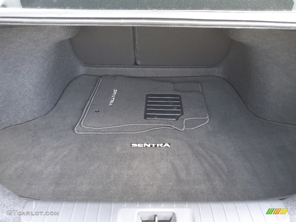 2022 Sentra SR - Aspen White Tricoat / Charcoal photo #14