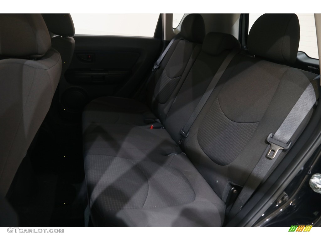 2011 Soul 1.6 - Shadow Black / Black Cloth photo #14
