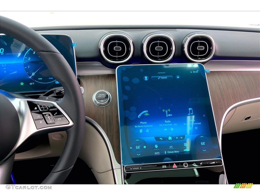 2023 Mercedes-Benz C 300 Sedan Navigation Photos
