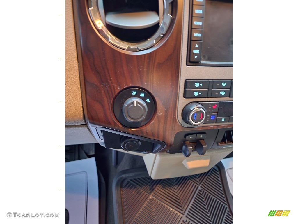 2012 F350 Super Duty Lariat Crew Cab 4x4 Dually - Oxford White / Adobe photo #15