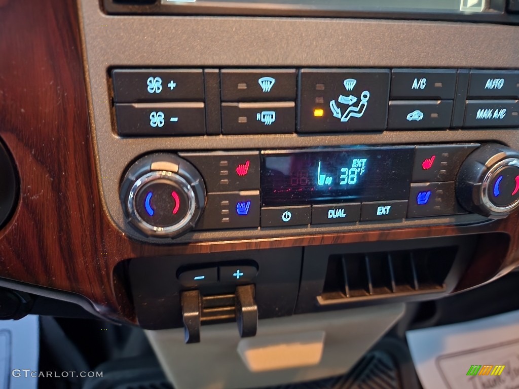 2012 F350 Super Duty Lariat Crew Cab 4x4 Dually - Oxford White / Adobe photo #19