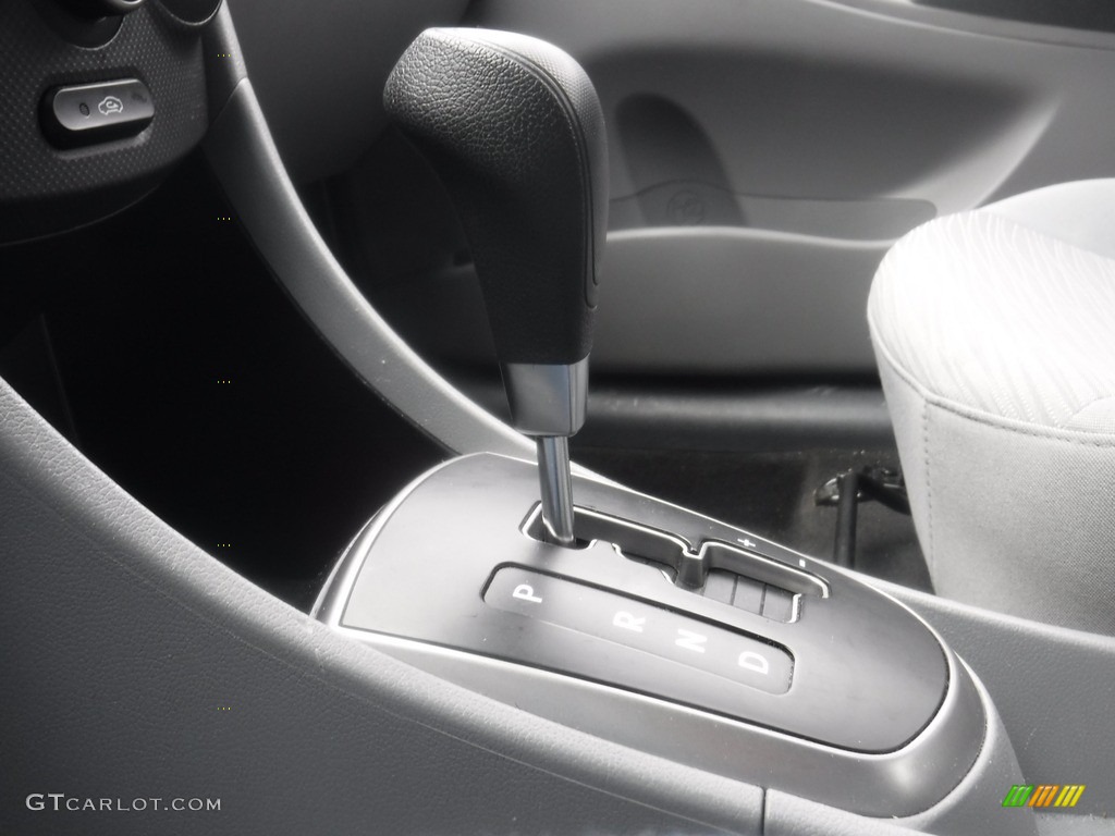 2015 Hyundai Accent GLS Transmission Photos