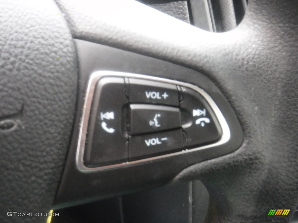 2016 Focus S Sedan - Ingot Silver / Charcoal Black photo #9