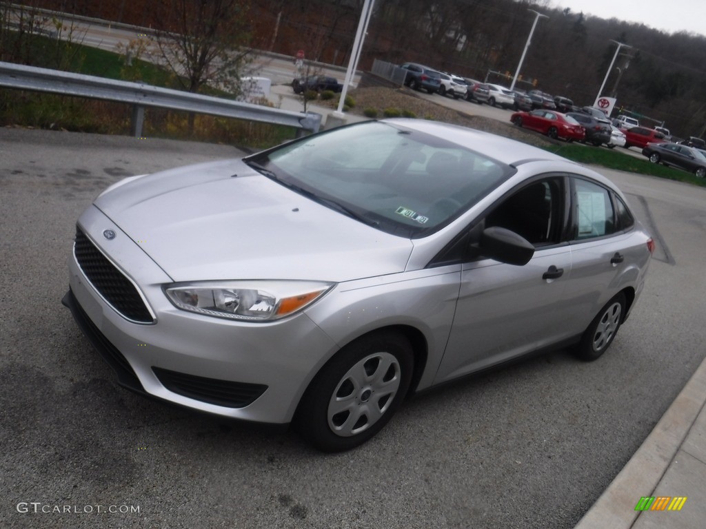 2016 Focus S Sedan - Ingot Silver / Charcoal Black photo #12