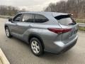 Moon Dust 2023 Toyota Highlander LE Exterior