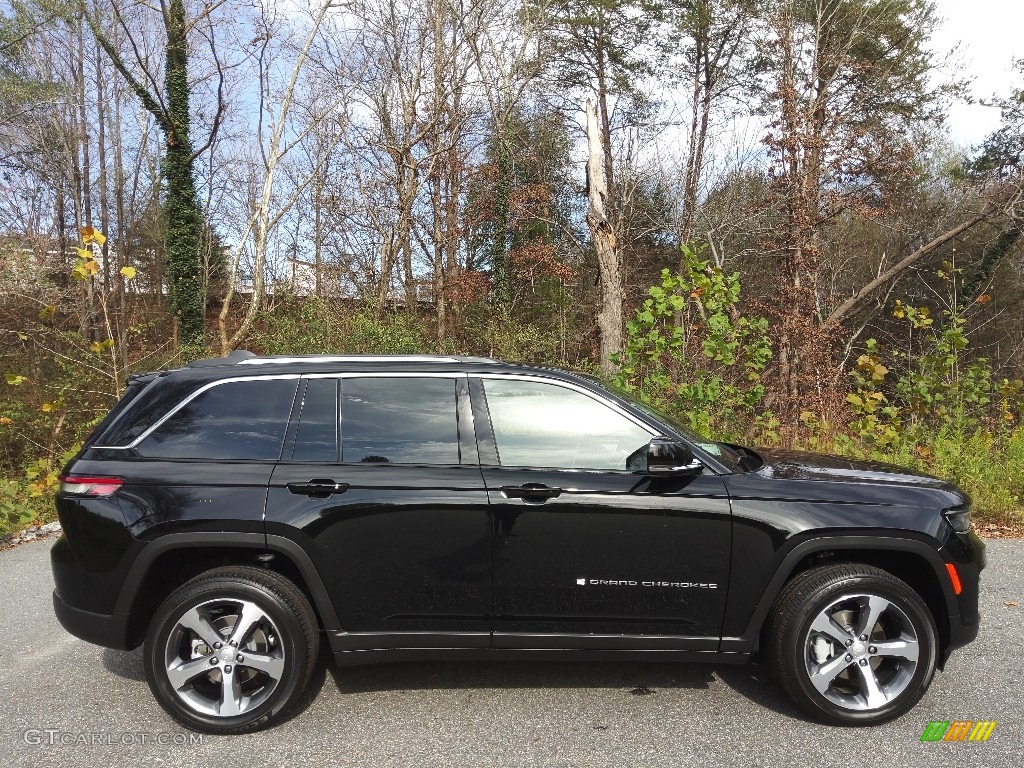 Diamond Black Crystal Pearl 2023 Jeep Grand Cherokee Limited 4x4 Exterior Photo #145185222