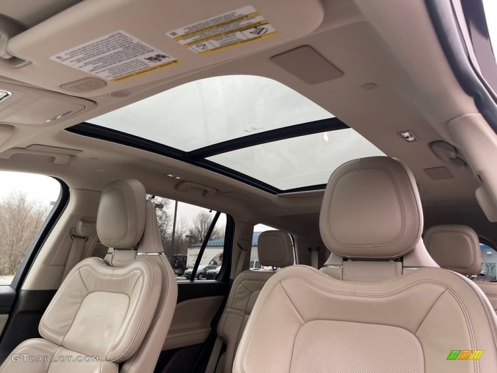 2020 Lincoln Aviator Reserve AWD Sunroof Photos