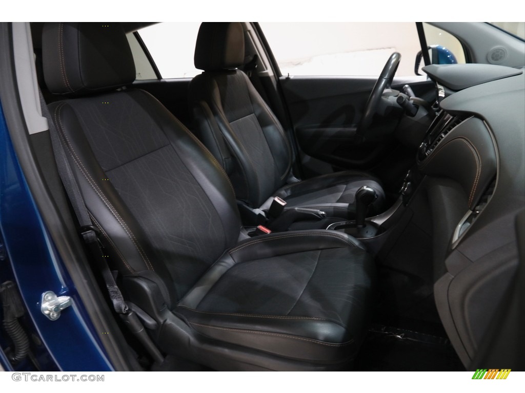 2020 Trax LT - Pacific Blue Metallic / Jet Black photo #14