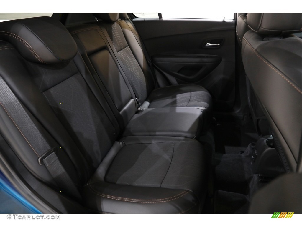 2020 Trax LT - Pacific Blue Metallic / Jet Black photo #15