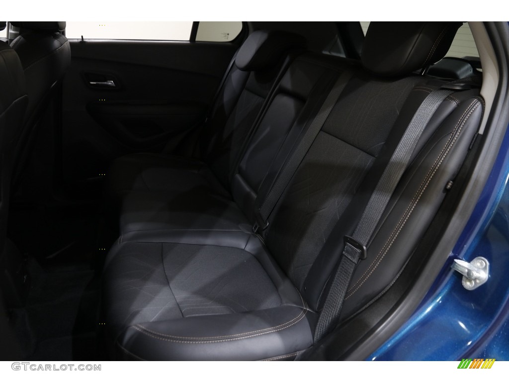 2020 Trax LT - Pacific Blue Metallic / Jet Black photo #16