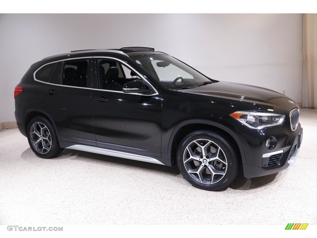 2019 X1 xDrive28i - Jet Black / Black photo #1