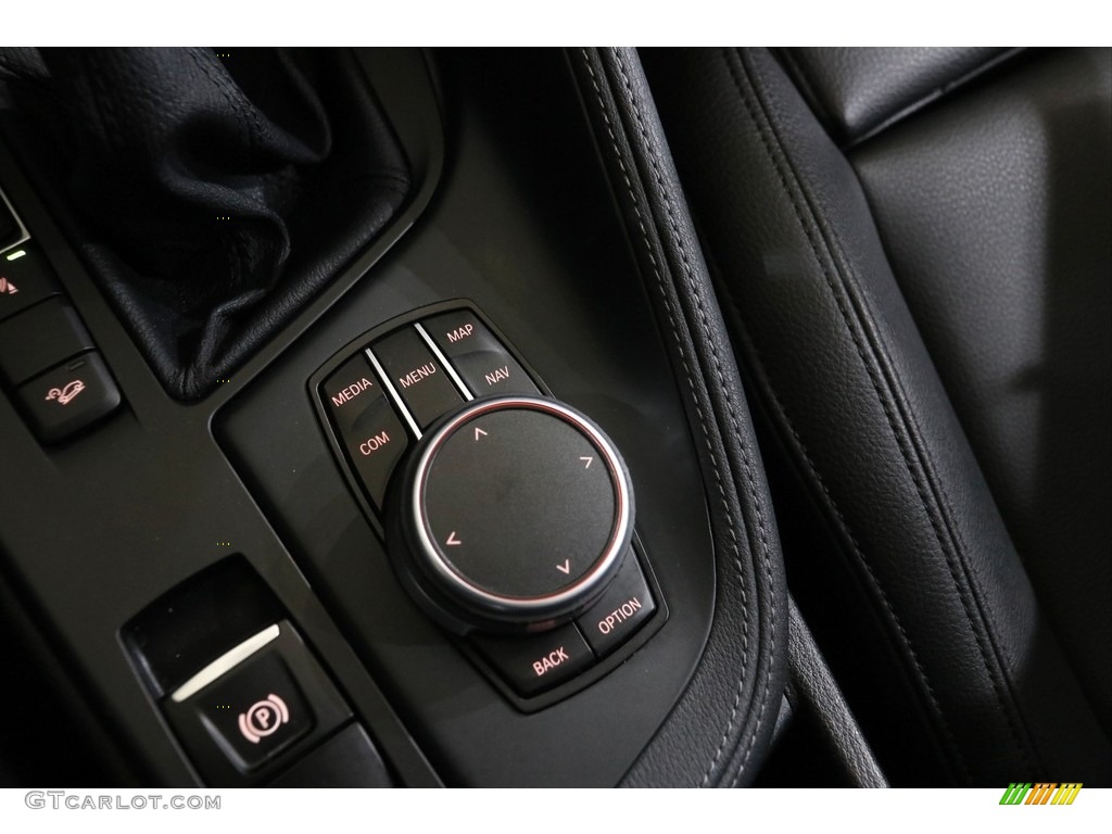 2019 X1 xDrive28i - Jet Black / Black photo #19