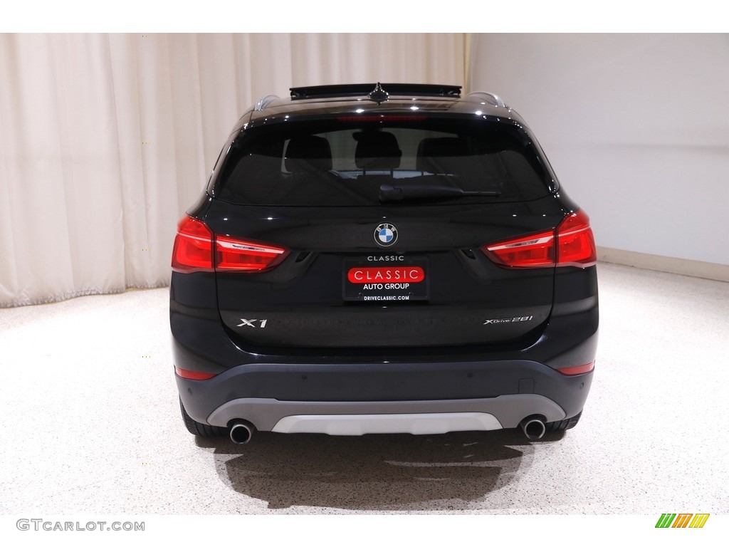 2019 X1 xDrive28i - Jet Black / Black photo #23