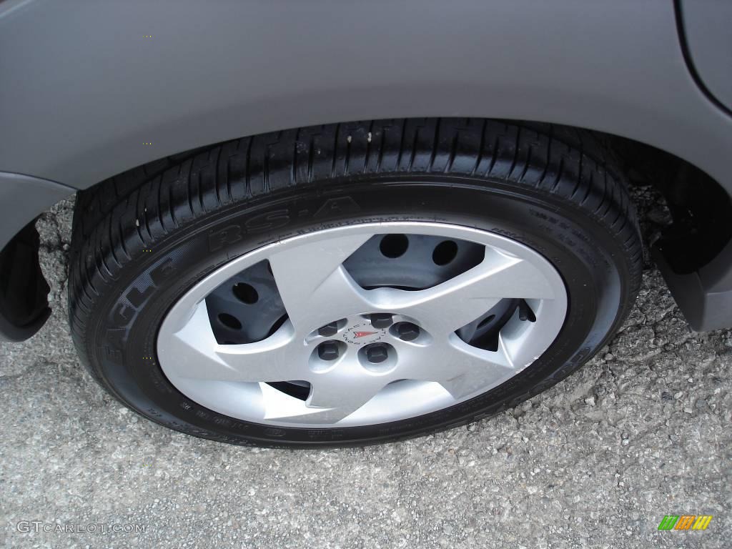 2006 Vibe  - Moonstone Gray / Graphite Black photo #24