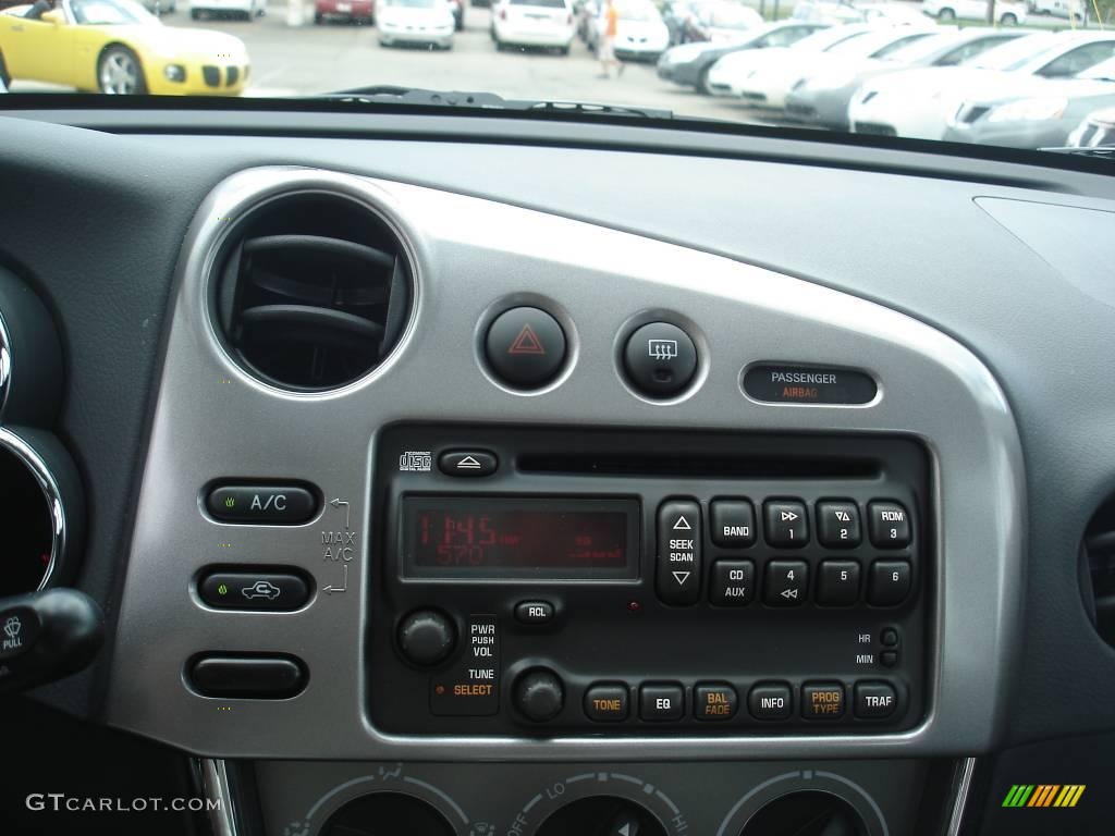 2006 Vibe  - Moonstone Gray / Graphite Black photo #26