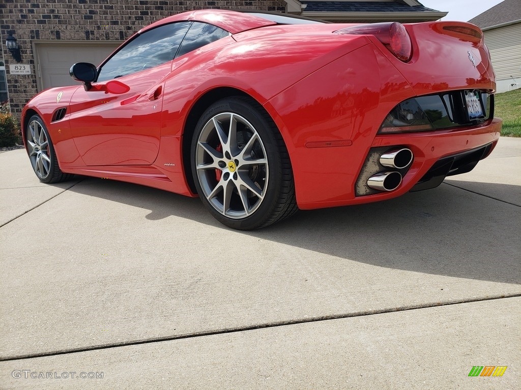 2010 Ferrari California Standard California Model Exhaust Photos