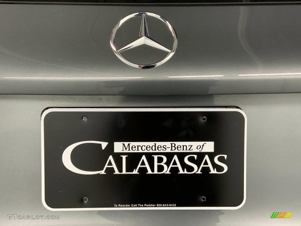 2019 GLC 350e 4Matic - Selenite Grey Metallic / Black photo #10