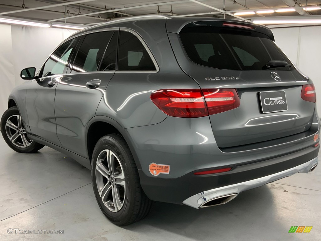 2019 GLC 350e 4Matic - Selenite Grey Metallic / Black photo #13