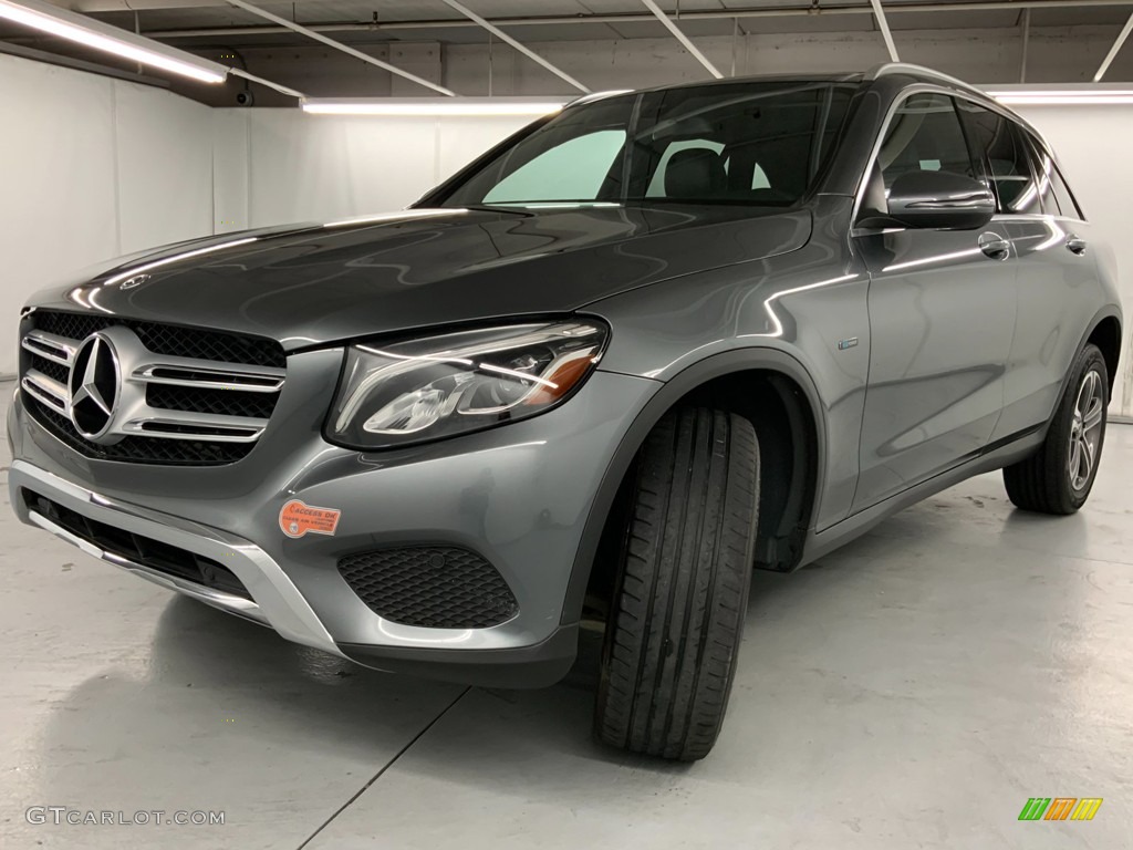 2019 GLC 350e 4Matic - Selenite Grey Metallic / Black photo #14