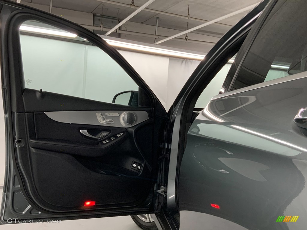 2019 GLC 350e 4Matic - Selenite Grey Metallic / Black photo #20