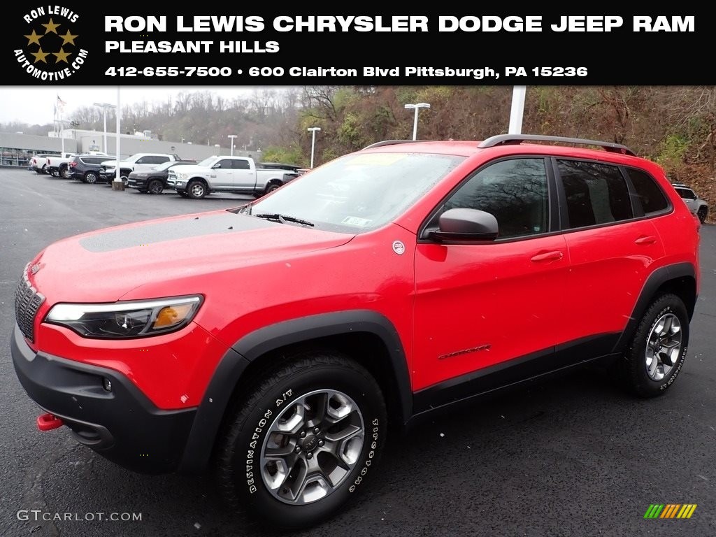 2019 Cherokee Trailhawk 4x4 - Firecracker Red / Black photo #1