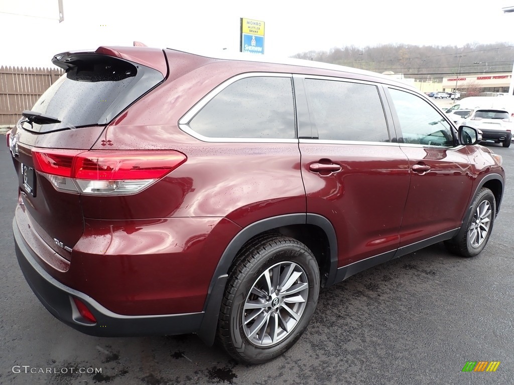 2019 Highlander XLE AWD - Salsa Red Pearl / Black photo #6