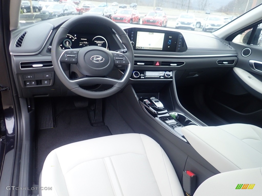 Medium Gray Interior 2023 Hyundai Sonata SEL Photo #145198270