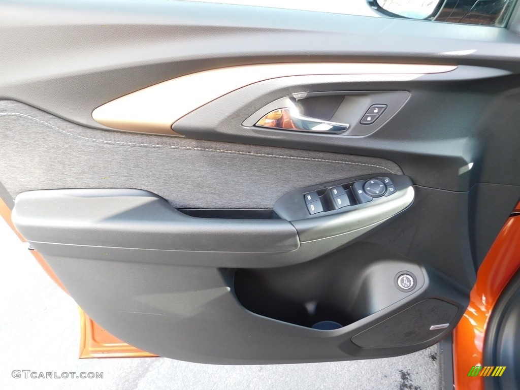 2023 Chevrolet TrailBlazer ACTIV AWD Door Panel Photos
