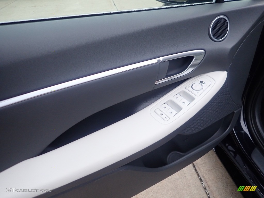 2023 Hyundai Sonata SEL Medium Gray Door Panel Photo #145198306