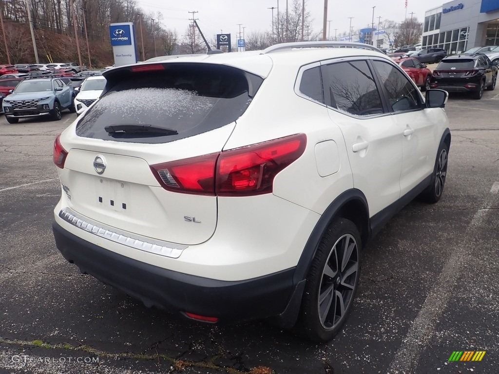 Pearl White 2017 Nissan Rogue Sport SL Exterior Photo #145200563