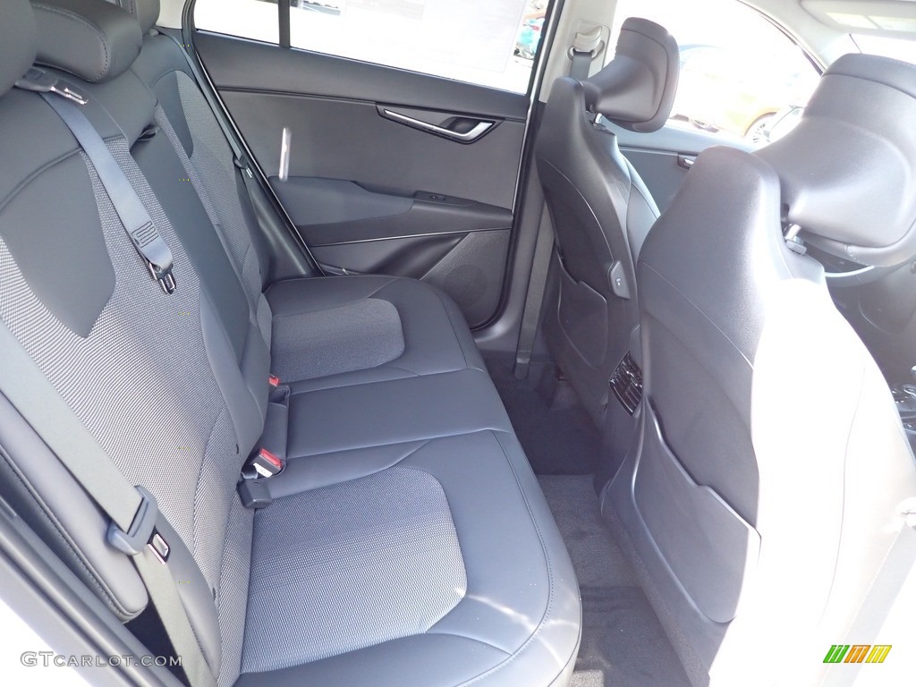 2023 Niro SX Hybrid - Snow White Pearl / Charcoal photo #10