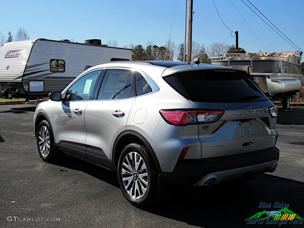 2022 Escape Titanium 4WD - Iconic Silver / Sandstone photo #3