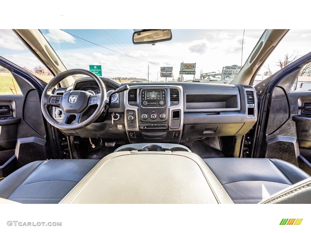 Black/Diesel Gray Interior 2015 Ram 2500 Tradesman Crew Cab 4x4 Photo #145203319